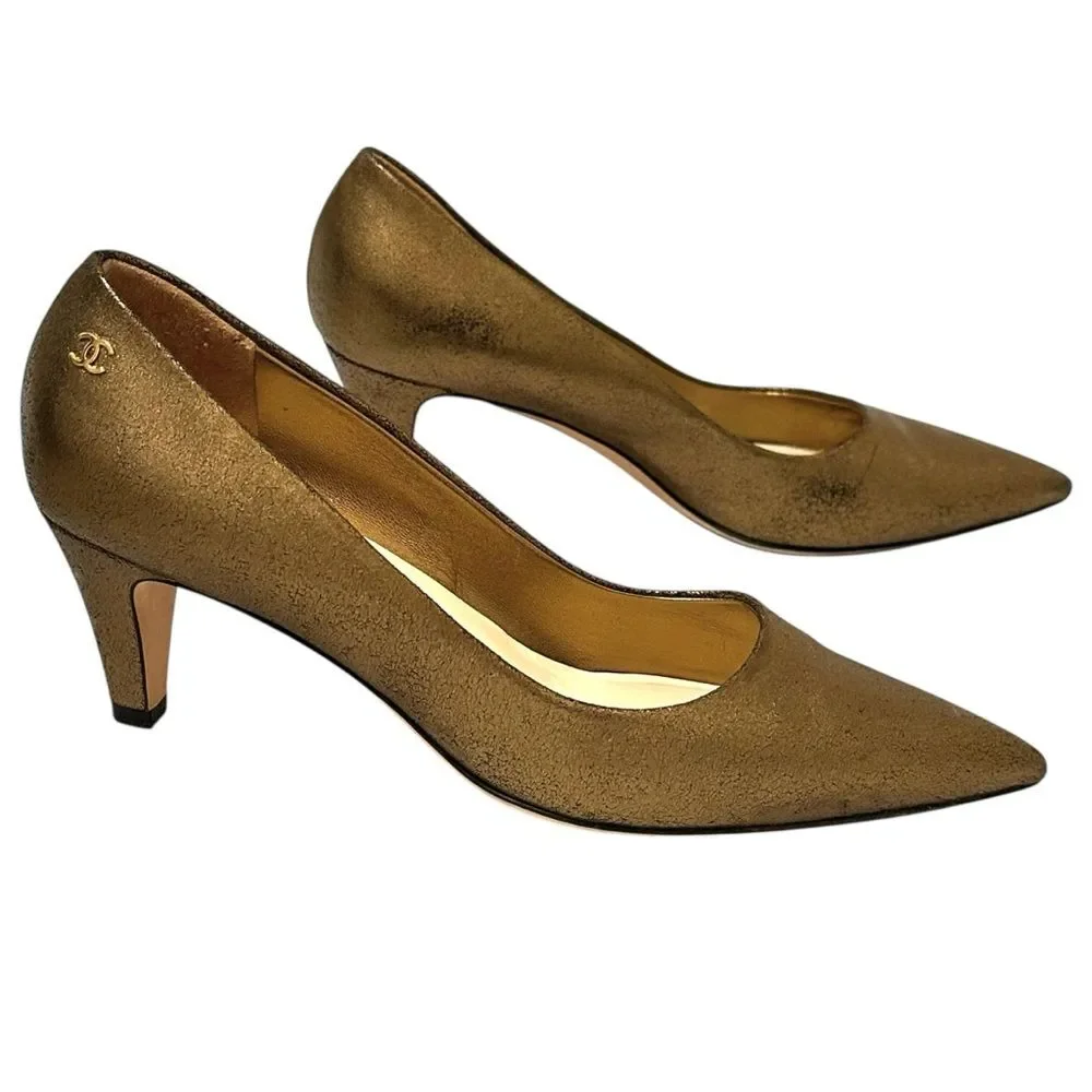 CHANEL CC Logo Metallic Bronze Gold Pointed Toe Pumps Low Heels 39 8.5 9